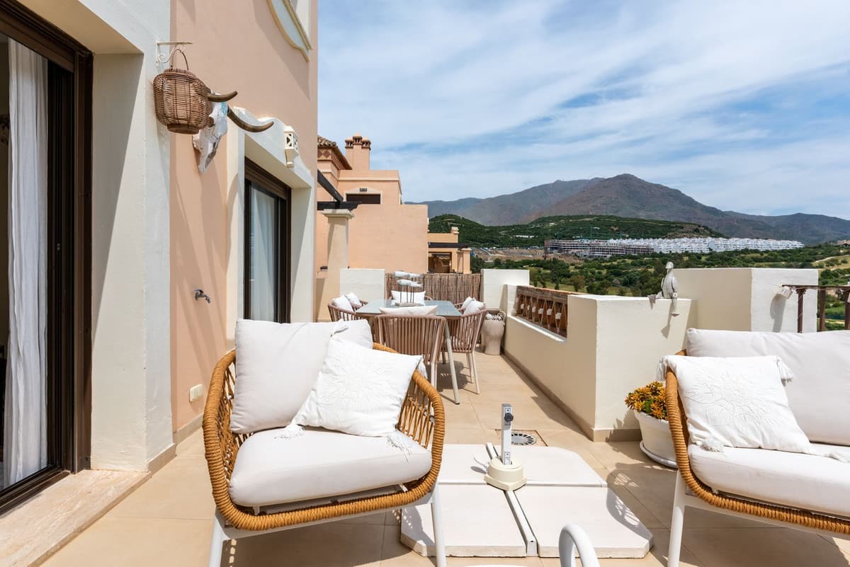 Penthouse Duplex in Estepona — photo 2 of 10