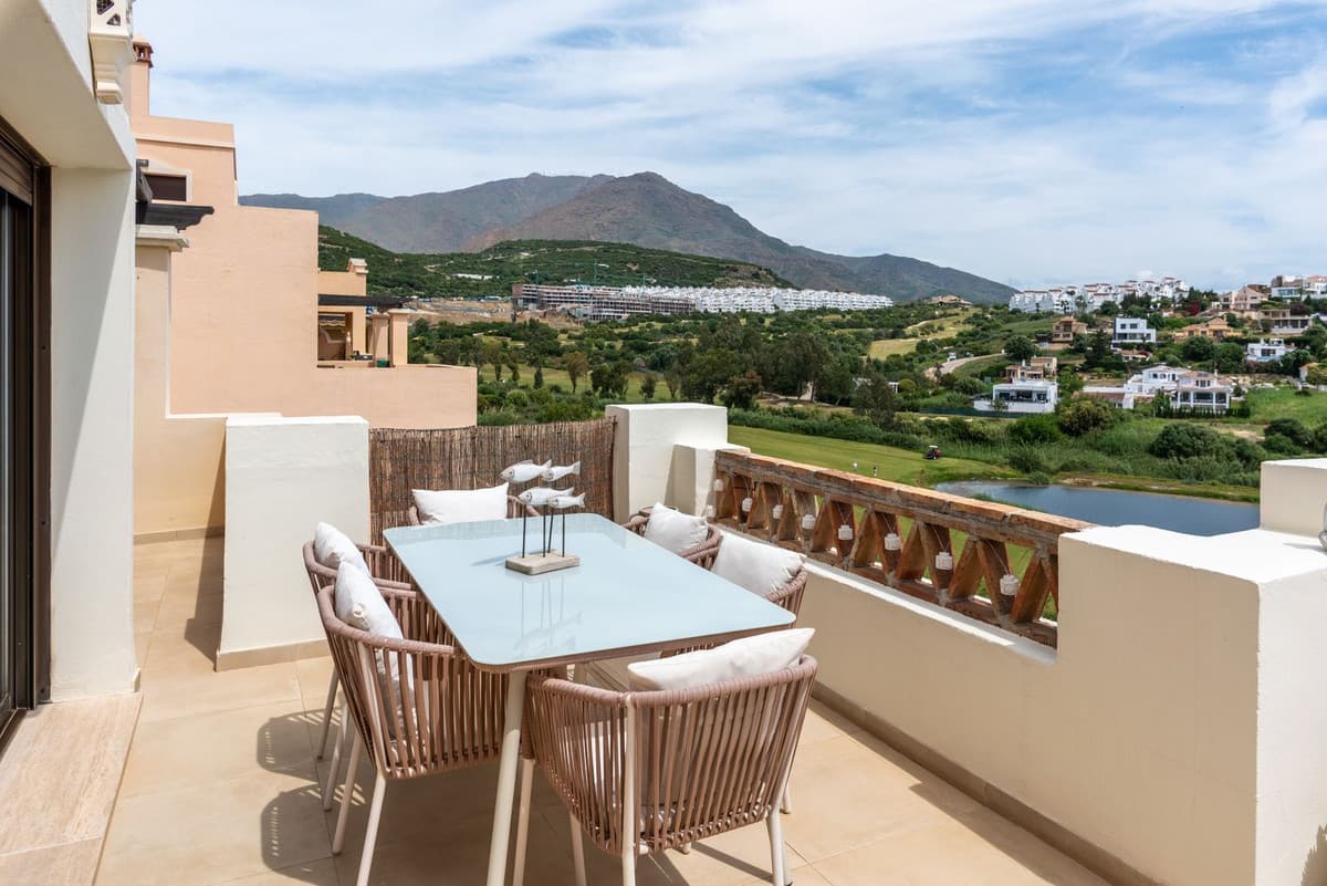 Penthouse Duplex in Estepona — photo 4 of 10