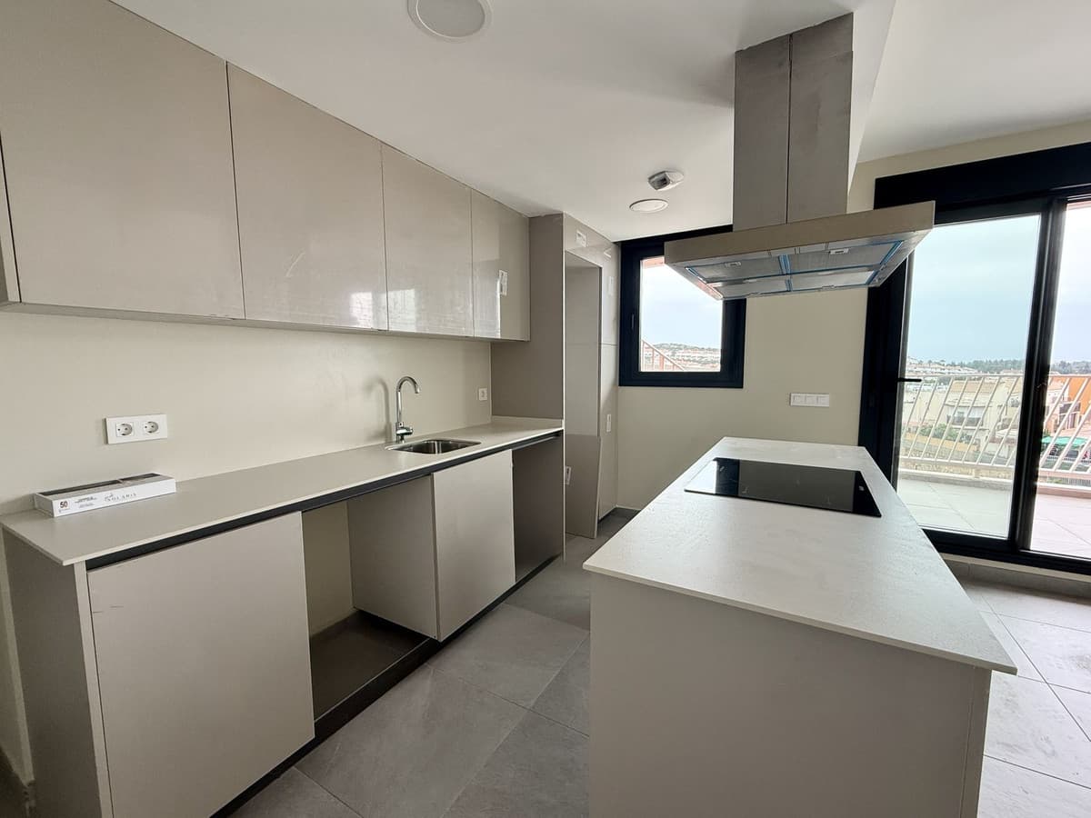 Penthouse in El Chaparral — photo 7 of 10
