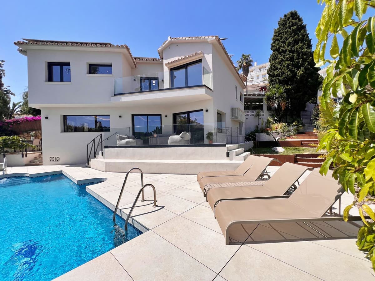 Detached Villa in Riviera del Sol — photo 1 of 10
