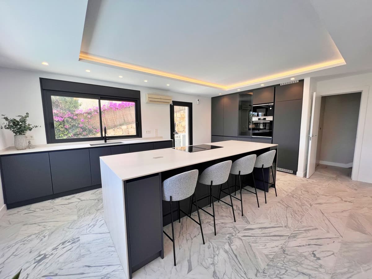 Detached Villa in Riviera del Sol — photo 5 of 10