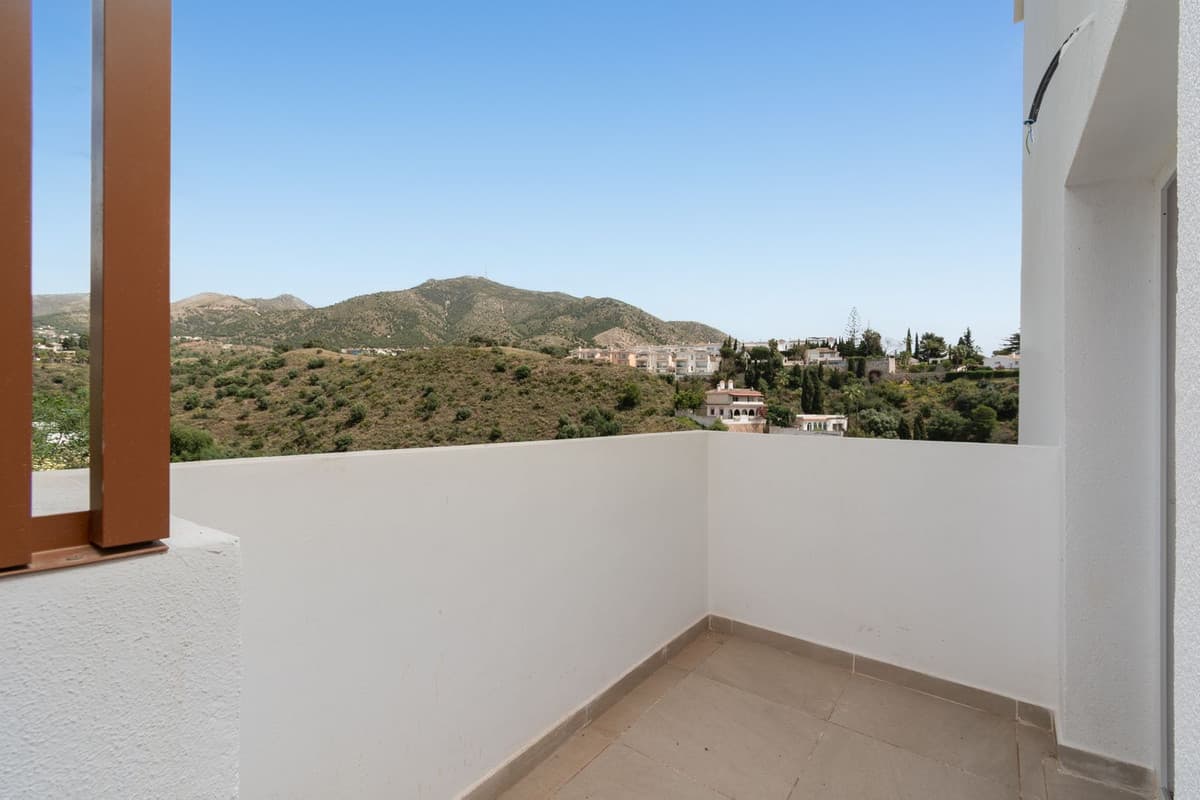 Middle Floor Apartment in Fuengirola — photo 9 of 10
