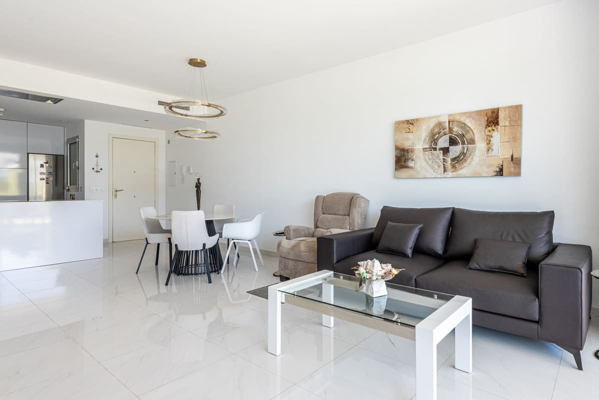 Ground Floor Apartment in Bel Air — photo 5 of 10