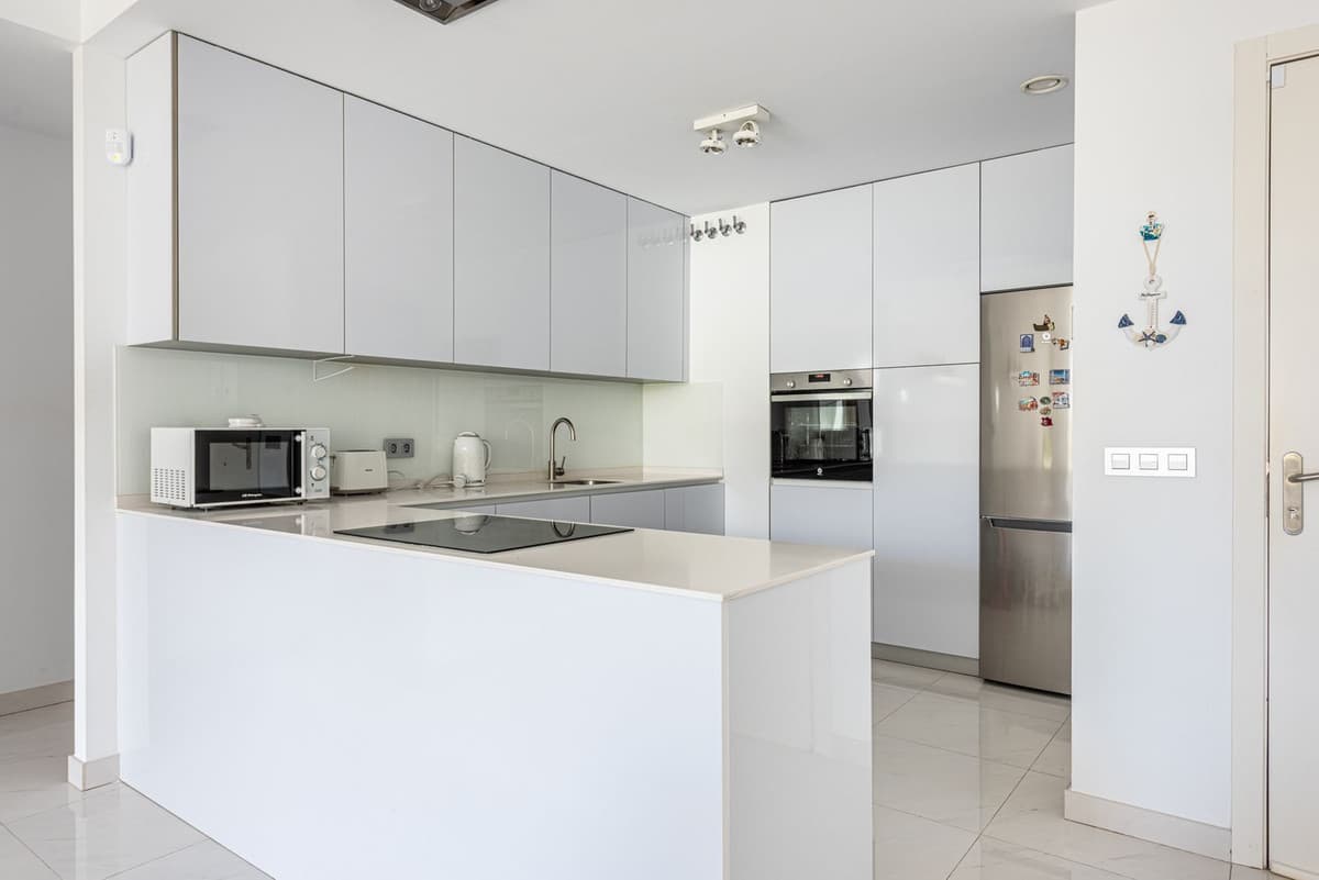 Ground Floor Apartment in Bel Air — photo 8 of 10