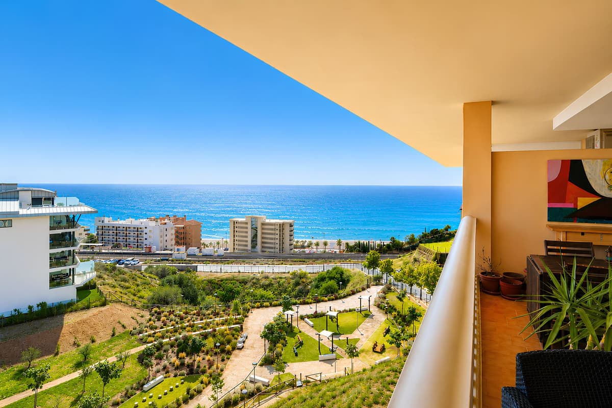 Middle Floor Apartment in Fuengirola — photo 6 of 10