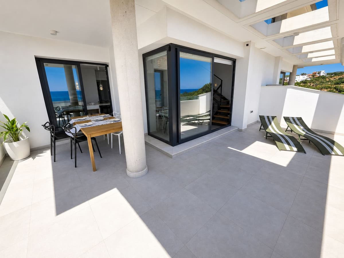 Penthouse Duplex in La Alcaidesa — photo 2 of 10