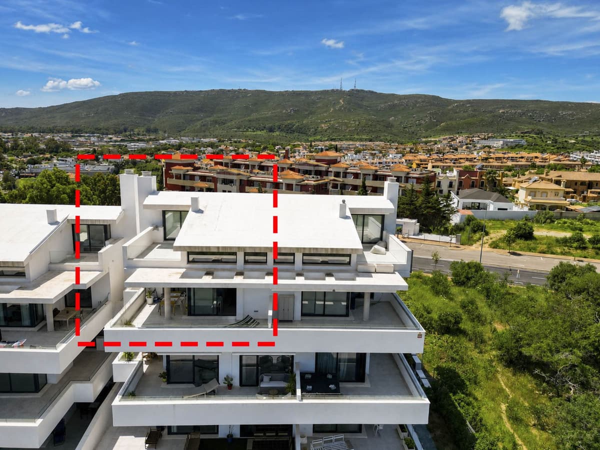 Penthouse Duplex in La Alcaidesa — photo 10 of 10