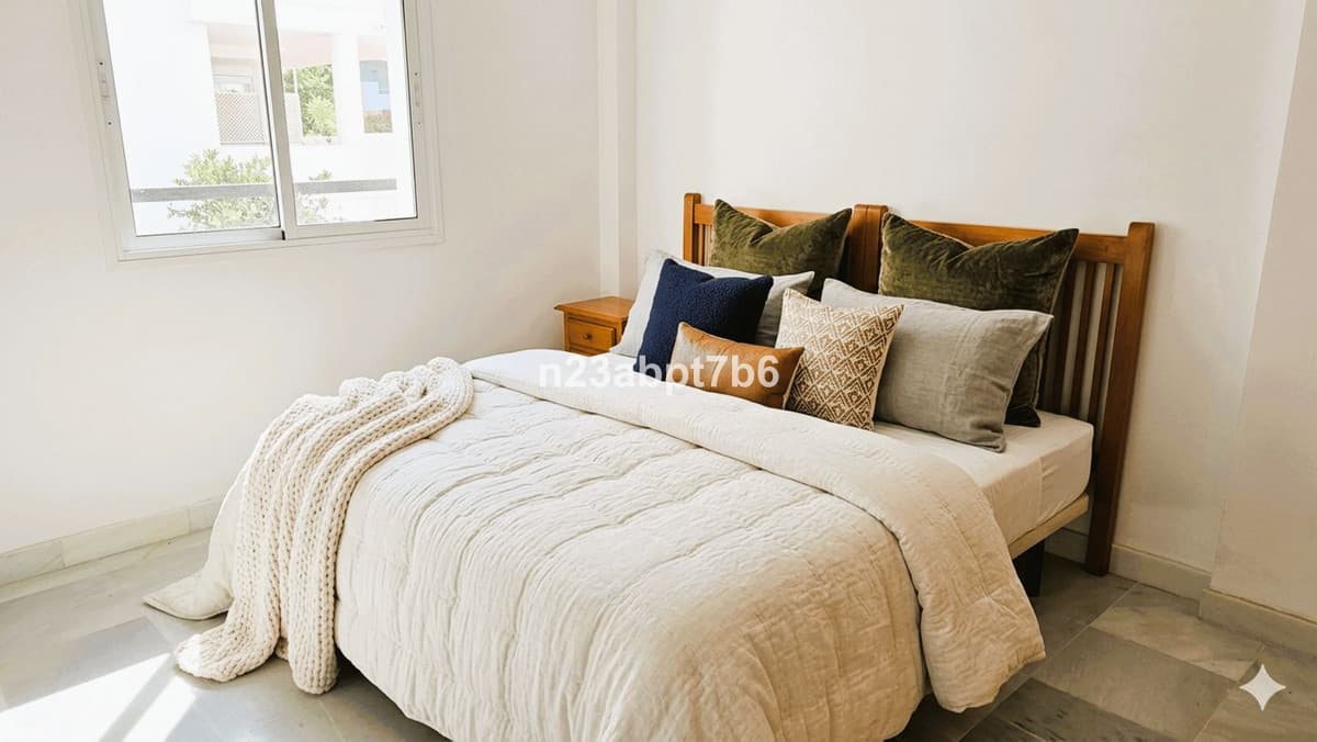 Middle Floor Apartment in Nueva Andalucía — photo 10 of 10