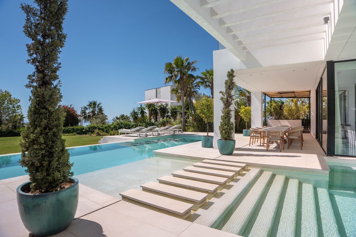 Detached Villa in Estepona — photo 4 of 10