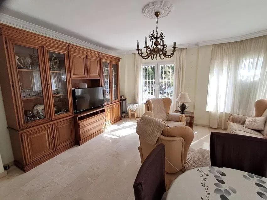Ground Floor Apartment in Alhaurín de la Torre — photo 3 of 10