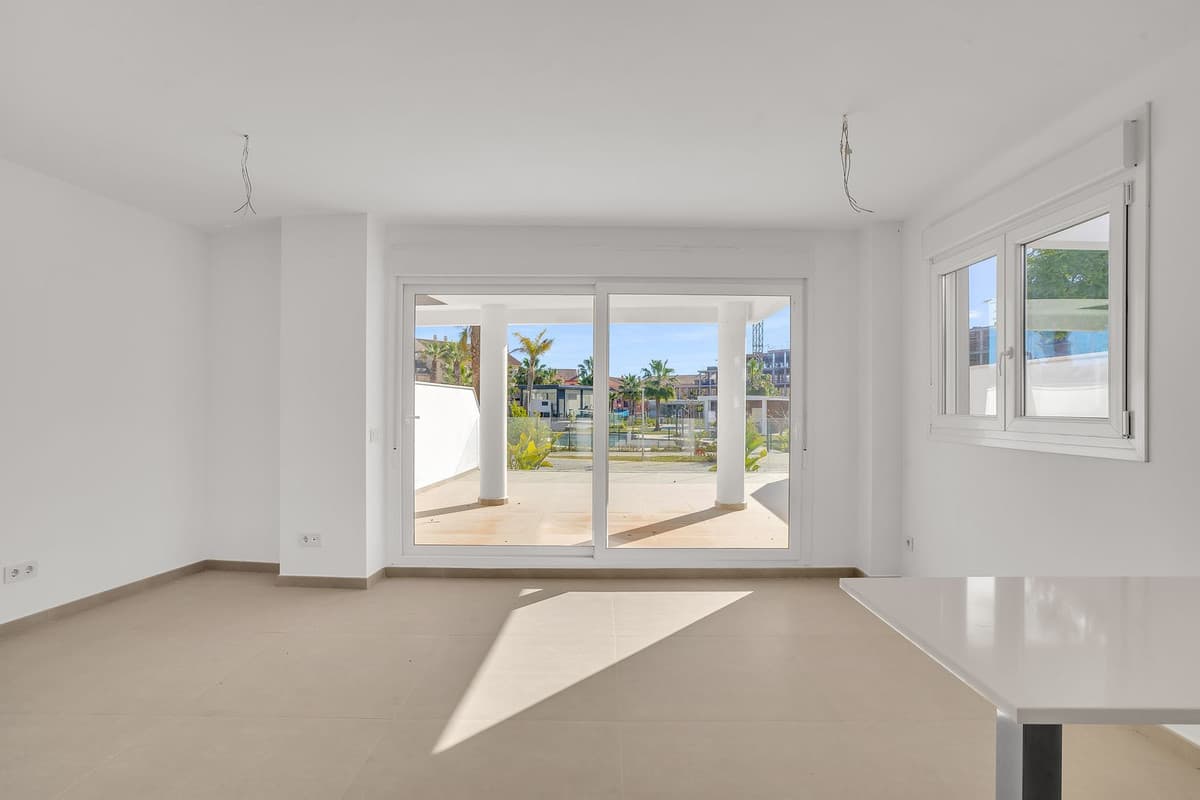 Ground Floor Apartment in Manilva — photo 2 of 10