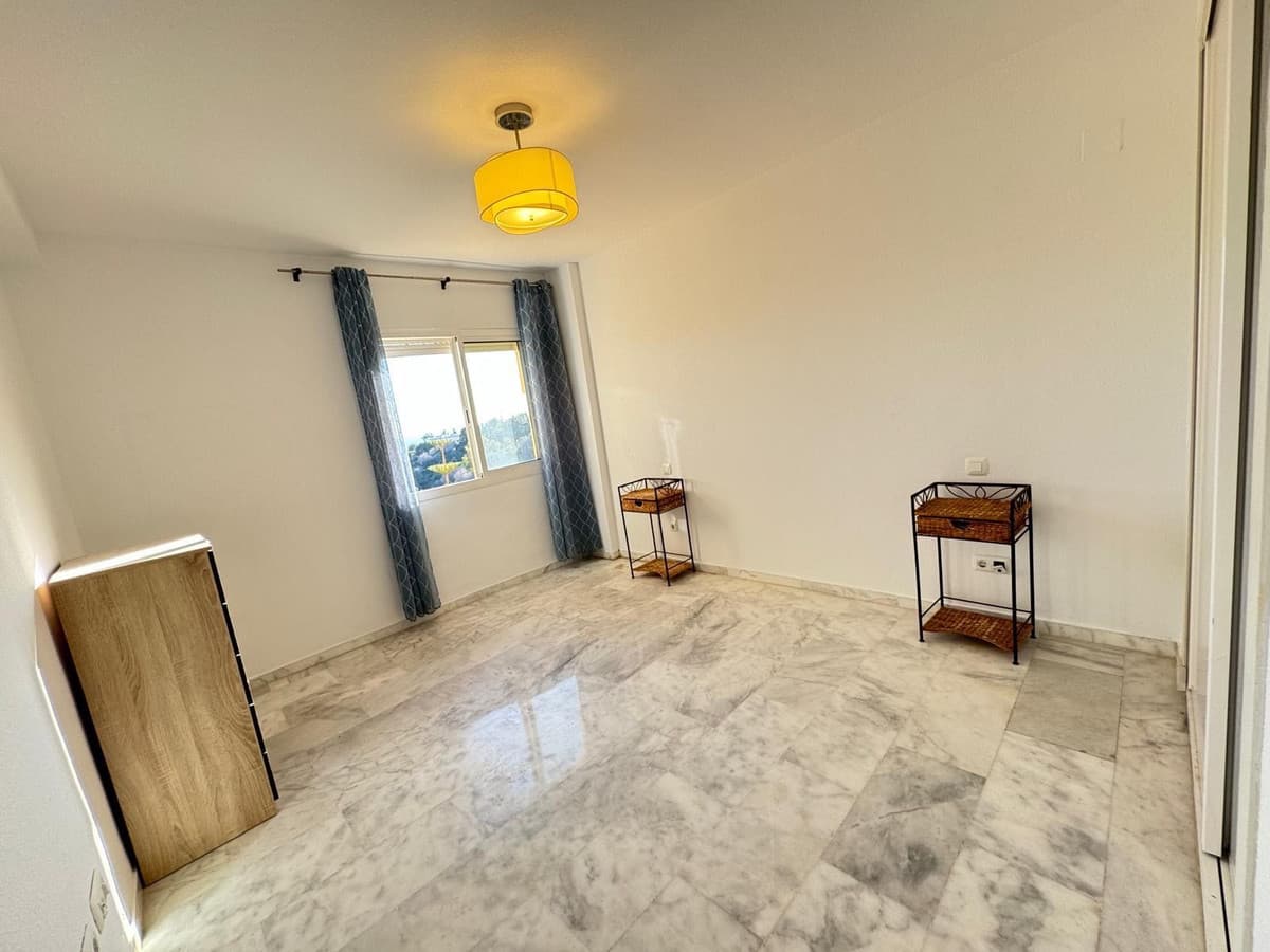 Middle Floor Apartment in Las Chapas — photo 3 of 7