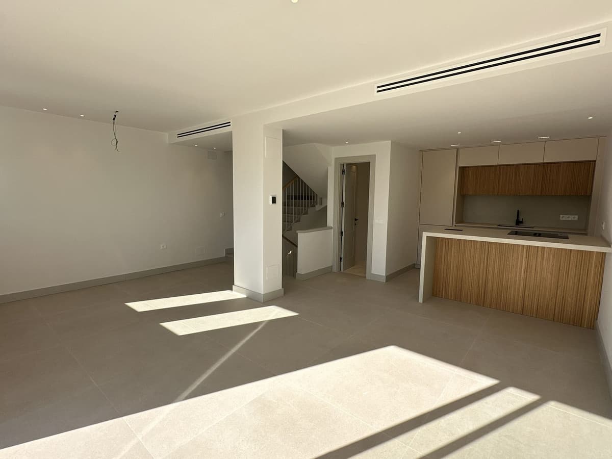 Townhouse in Torrequebrada — photo 9 of 10