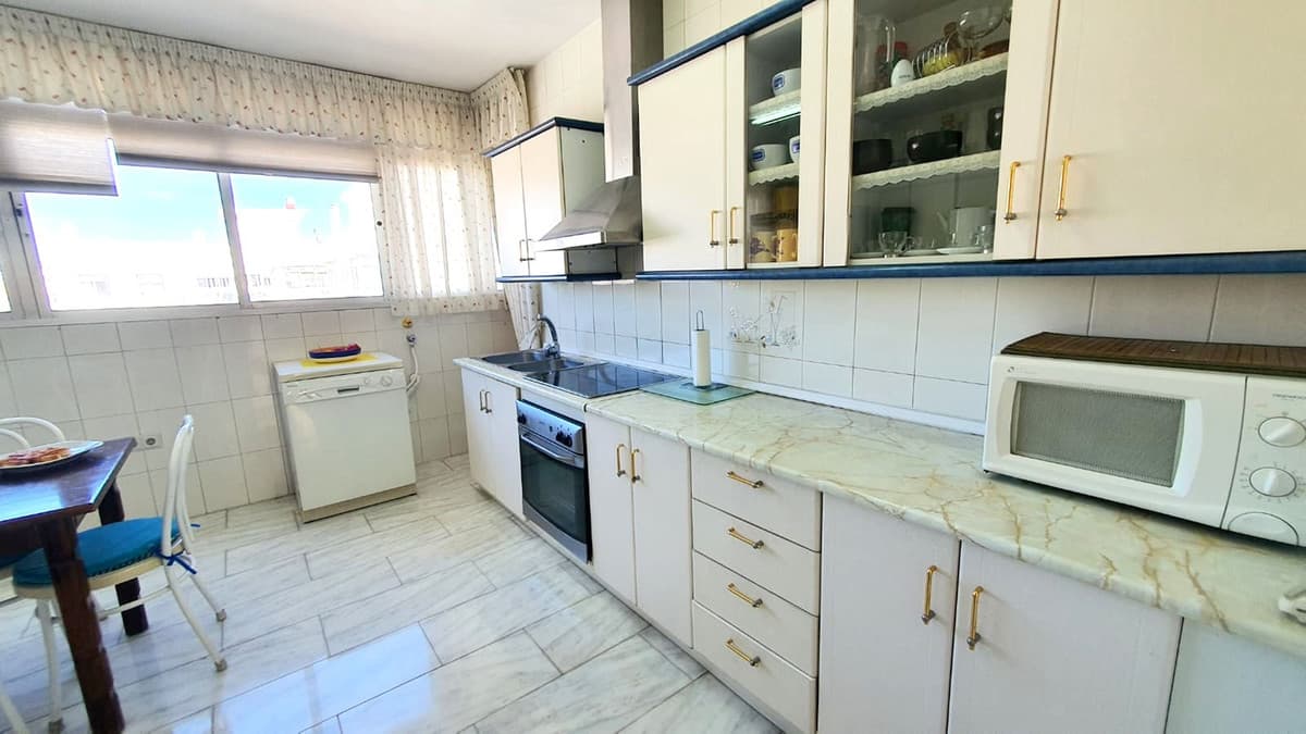 Top Floor Apartment in Fuengirola — photo 4 of 10