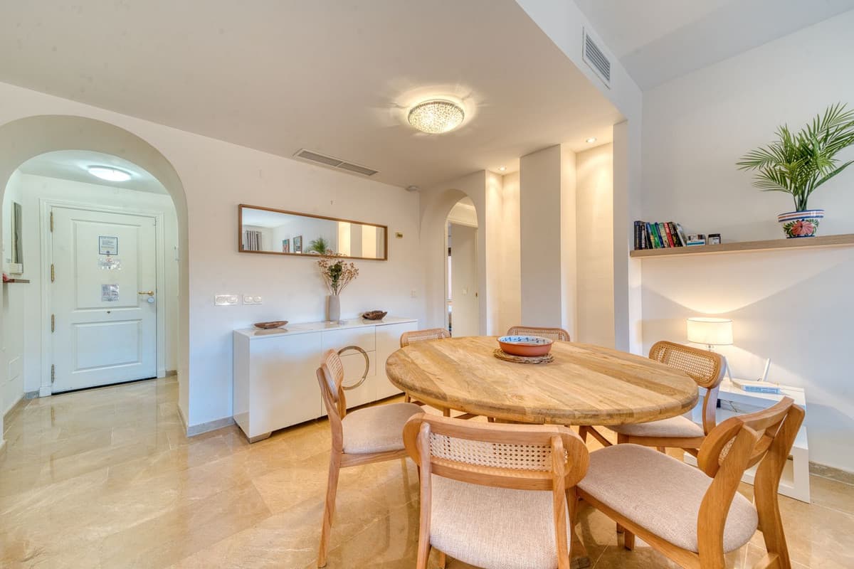 Ground Floor Apartment in La Duquesa — photo 4 of 10