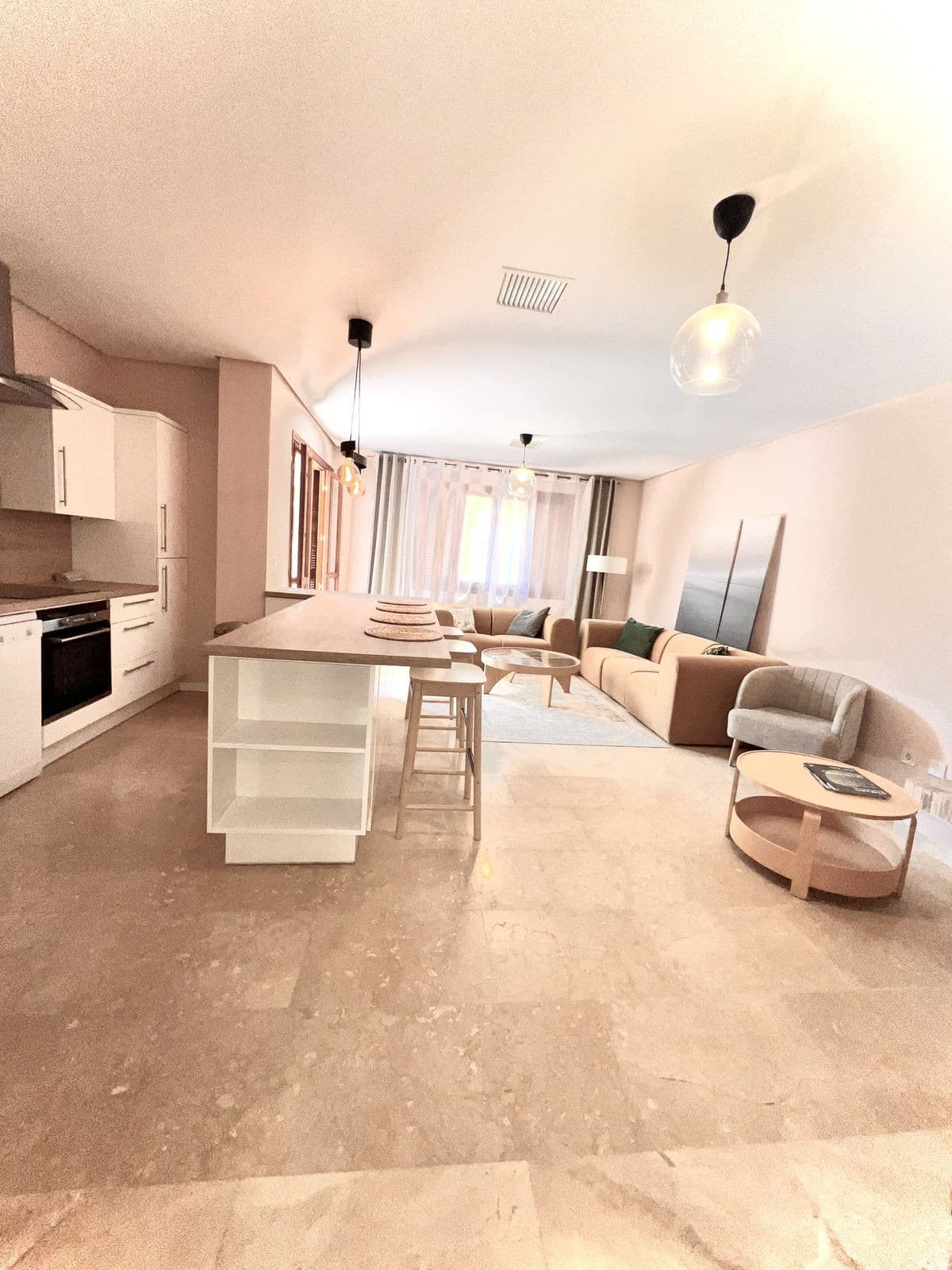 Ground Floor Apartment in Nueva Andalucía — photo 3 of 10