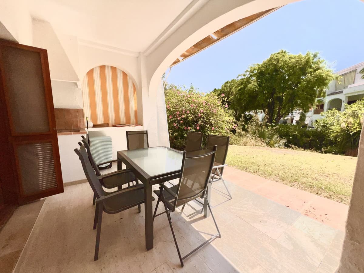 Ground Floor Apartment in Nueva Andalucía — photo 4 of 10