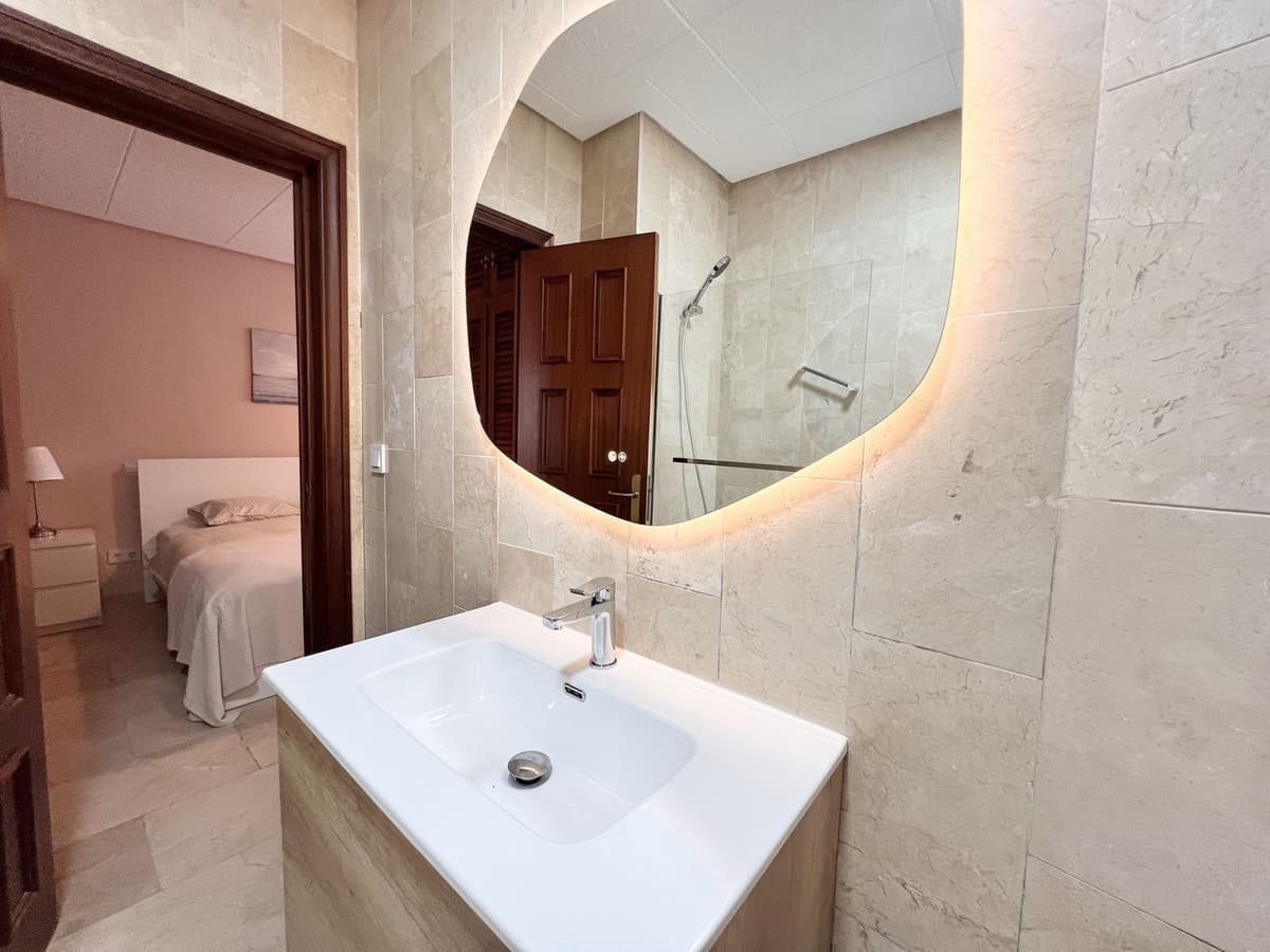 Ground Floor Apartment in Nueva Andalucía — photo 9 of 10