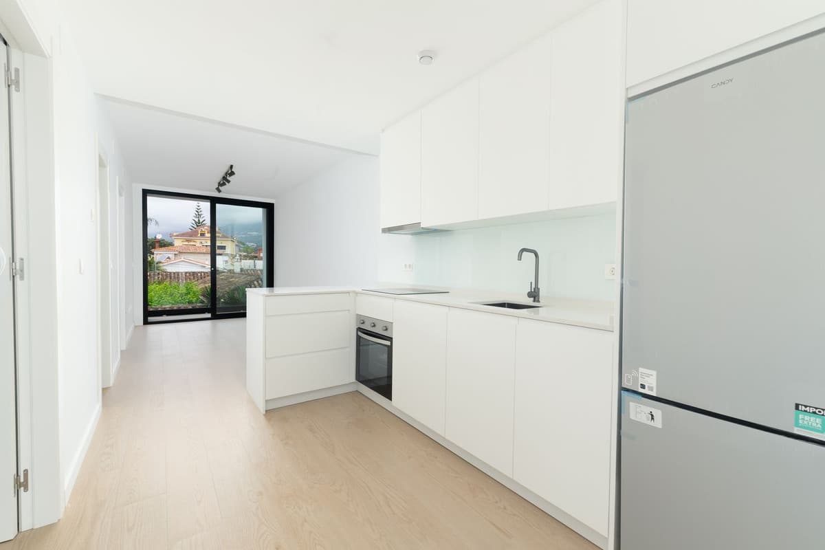 Middle Floor Apartment in Fuengirola — photo 3 of 10
