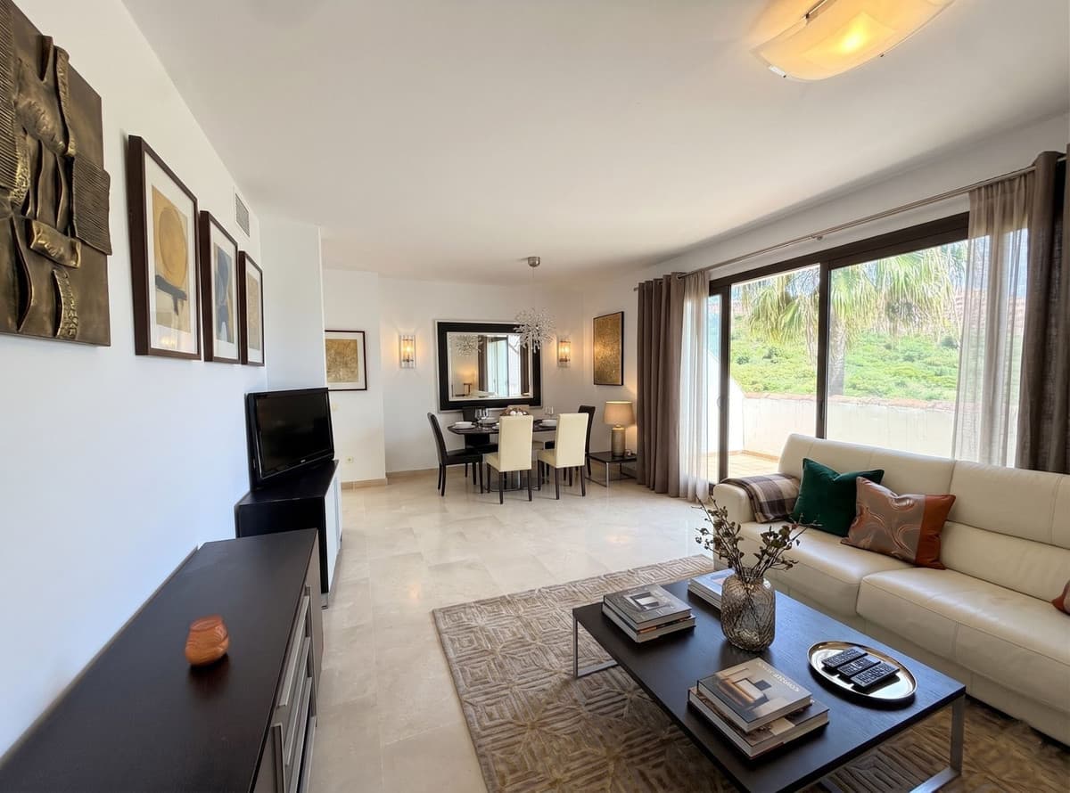 Penthouse in La Duquesa — photo 3 of 10