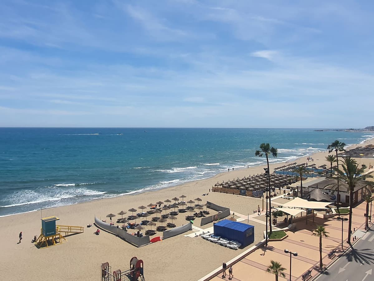 Middle Floor Apartment in Fuengirola — photo 1 of 10
