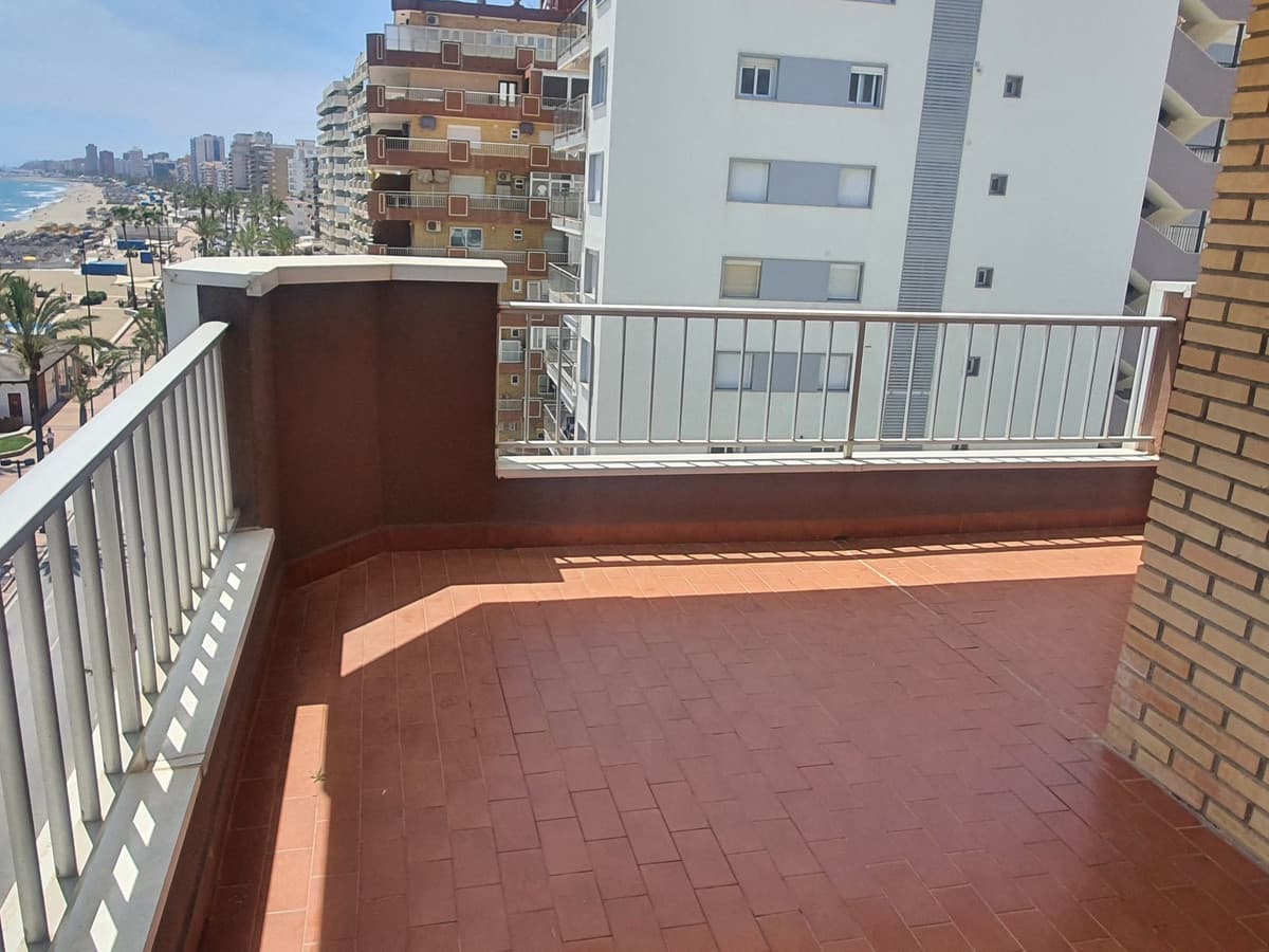 Middle Floor Apartment in Fuengirola — photo 9 of 10