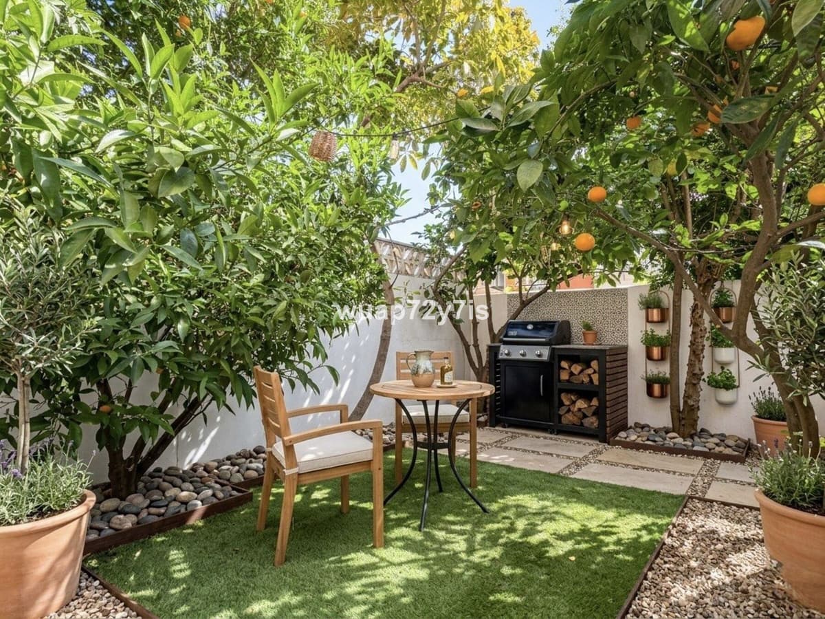 Townhouse in San Pedro de Alcántara — photo 1 of 10