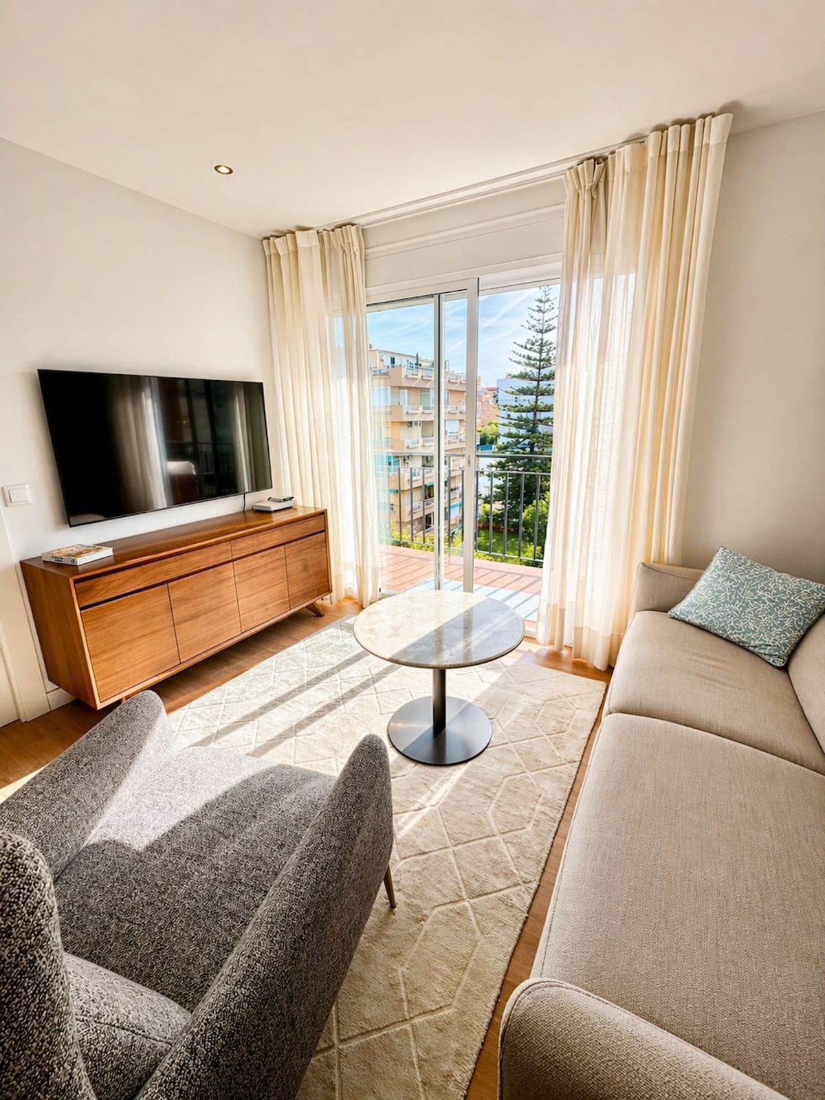Middle Floor Apartment in Marbella — photo 7 of 10