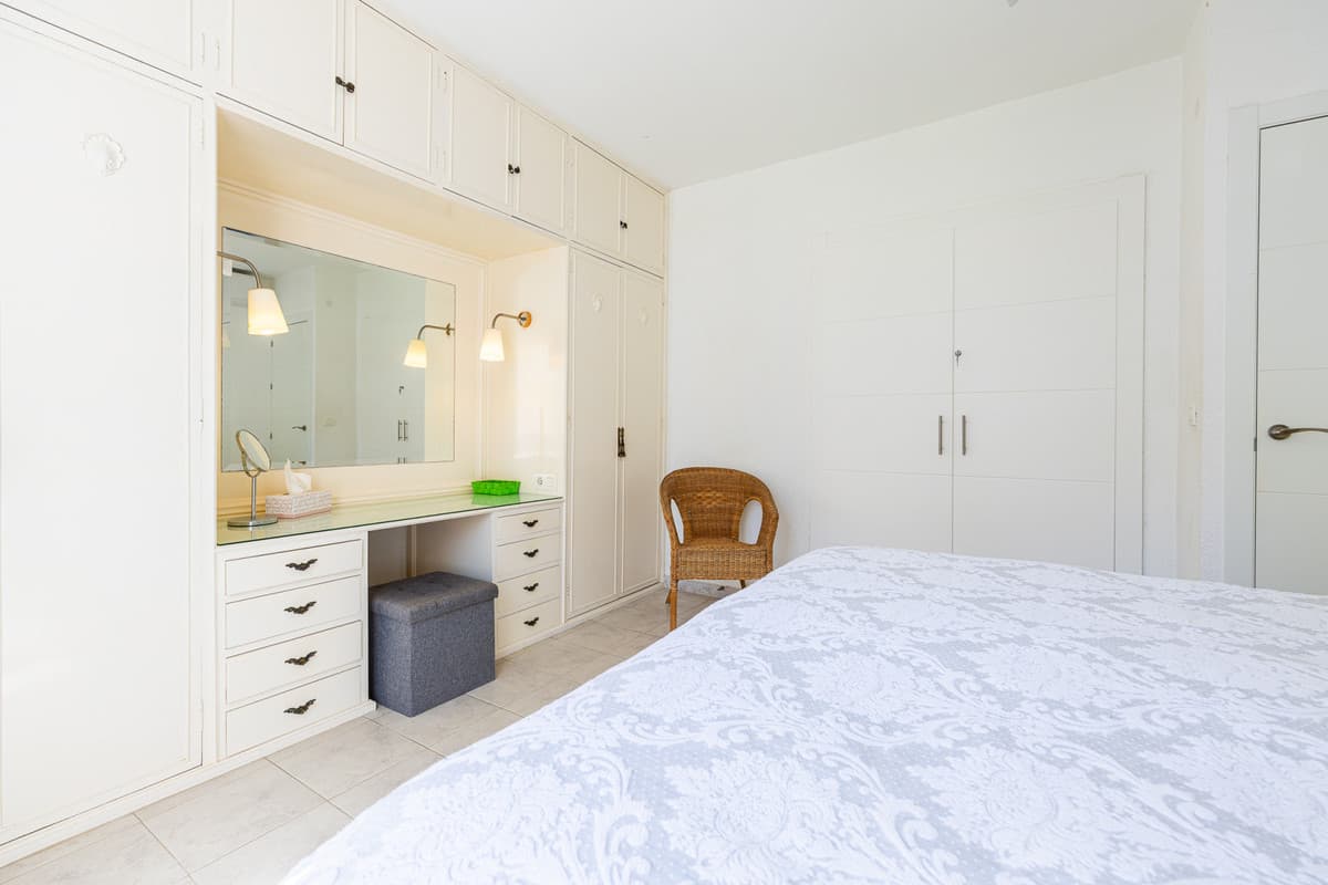 Middle Floor Apartment in Fuengirola — photo 6 of 10