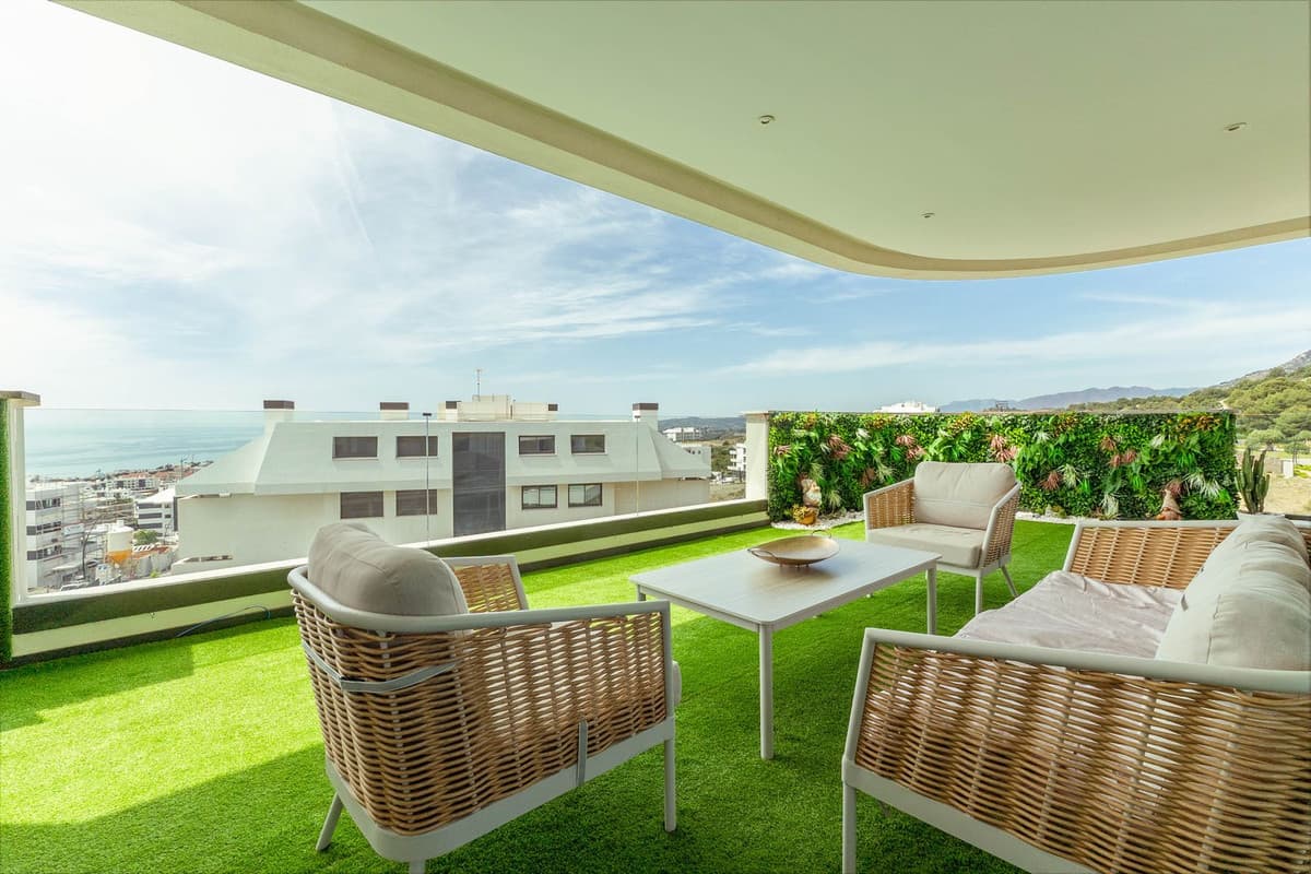 Middle Floor Apartment in Fuengirola — photo 7 of 10