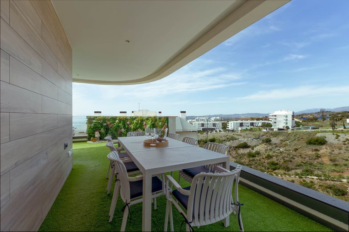 Middle Floor Apartment in Fuengirola — photo 8 of 10