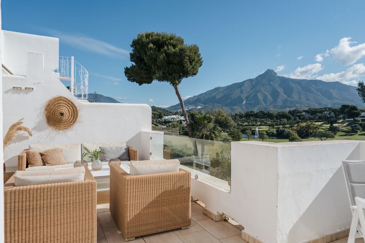 Penthouse in Nueva Andalucía — photo 7 of 10