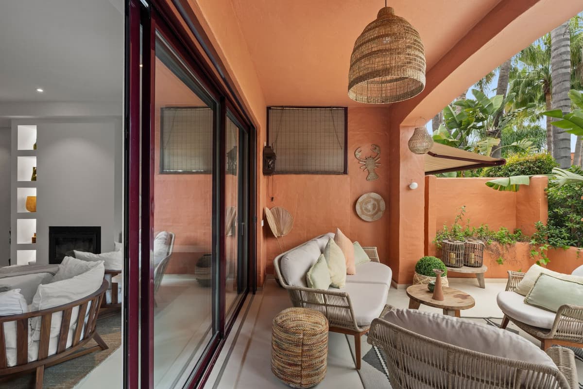Townhouse in The Golden Mile — photo 4 of 10