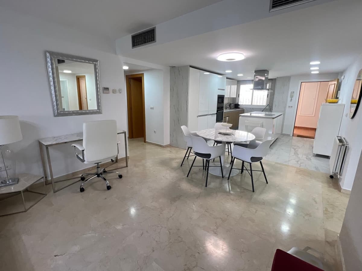 Middle Floor Apartment in San Pedro de Alcántara — photo 4 of 10