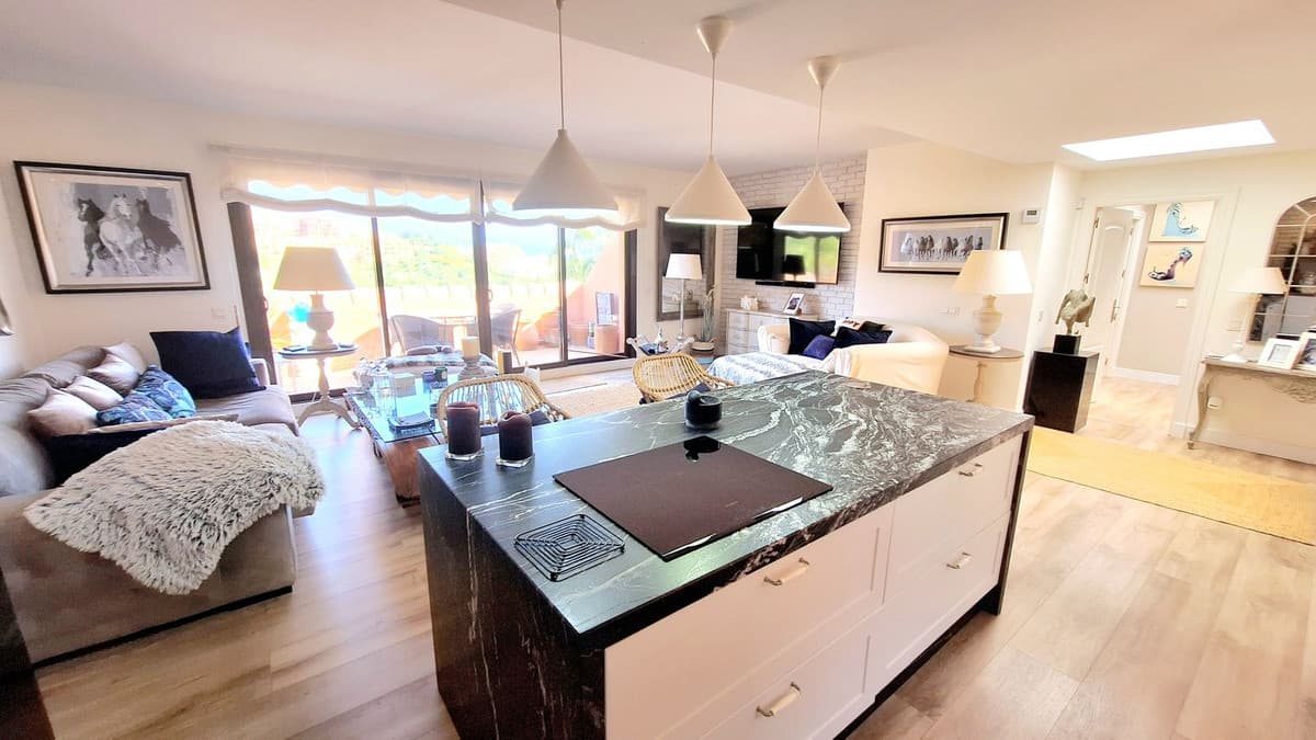 Penthouse in La Duquesa — photo 5 of 10