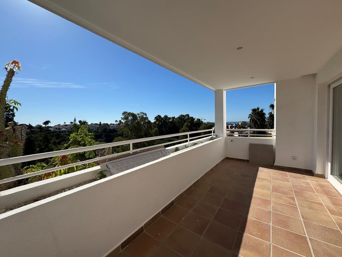 Middle Floor Apartment in Atalaya — photo 2 of 10