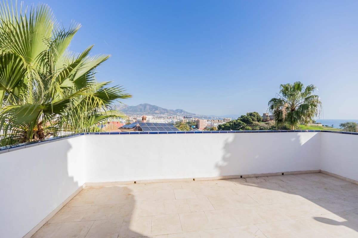 Detached Villa in Fuengirola — photo 4 of 10