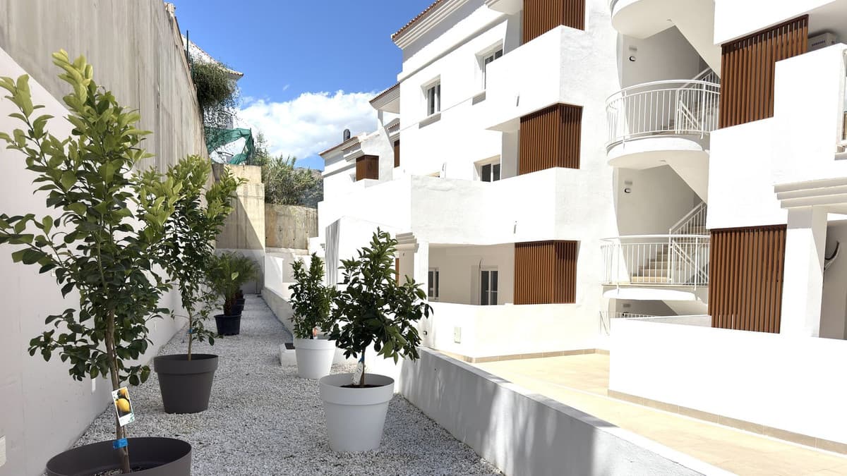 Ground Floor Apartment in Fuengirola — photo 2 of 10