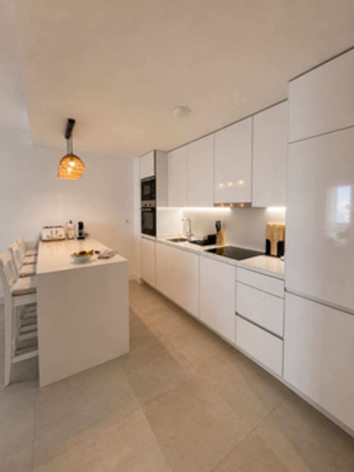 Middle Floor Apartment in Manilva — photo 4 of 10
