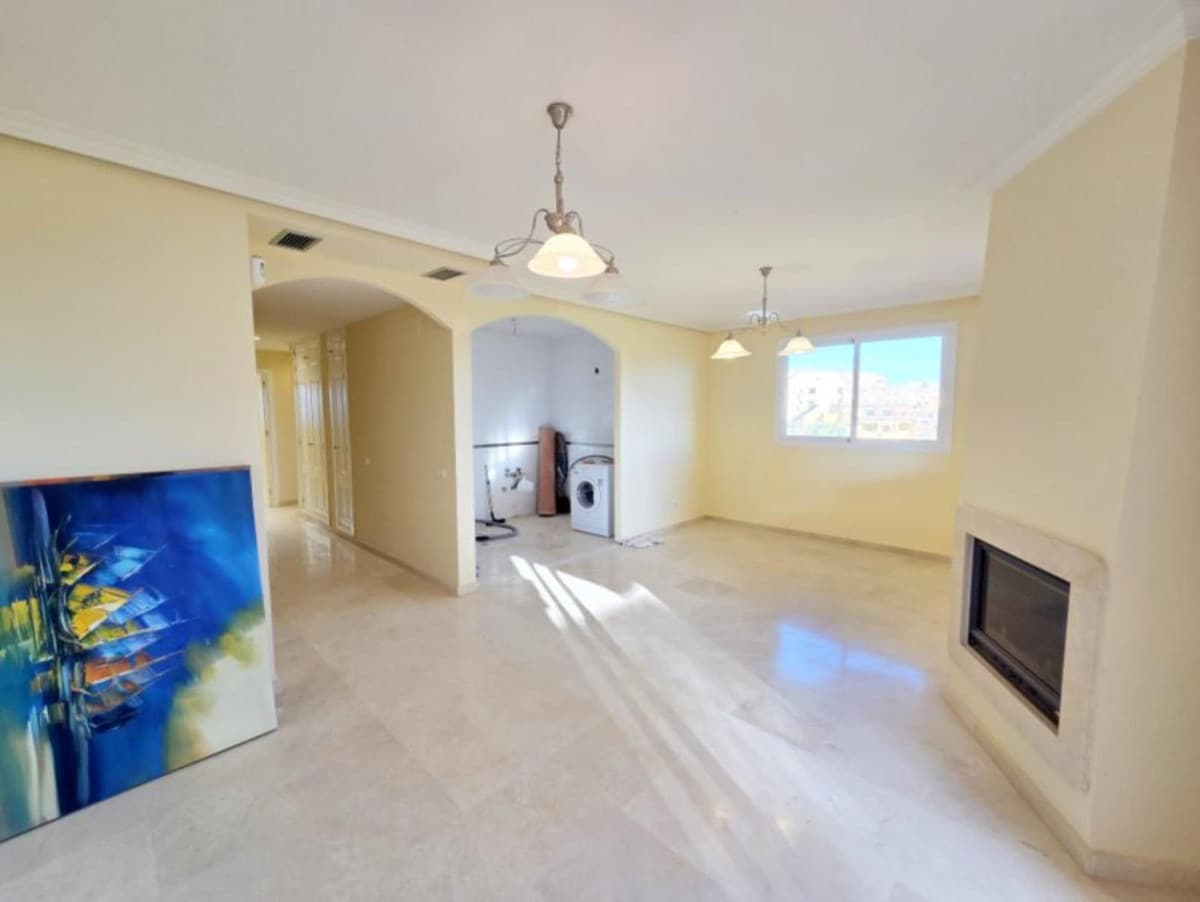 Ground Floor Apartment in La Duquesa — photo 4 of 10
