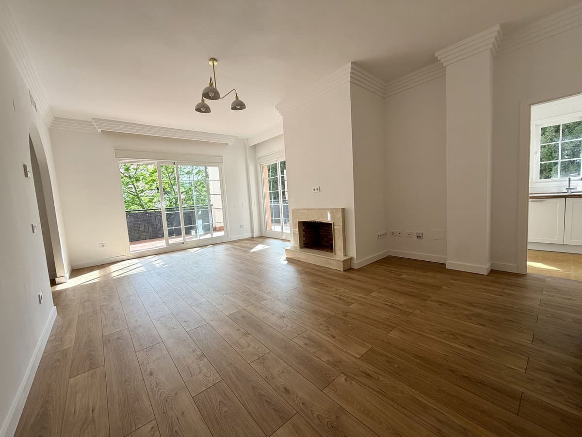 Top Floor Apartment in Nueva Andalucía — photo 1 of 10
