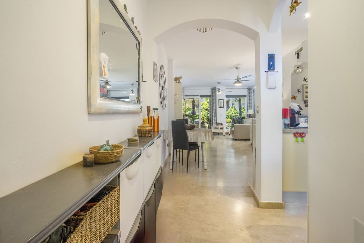 Ground Floor Apartment in Mijas Costa — photo 2 of 10