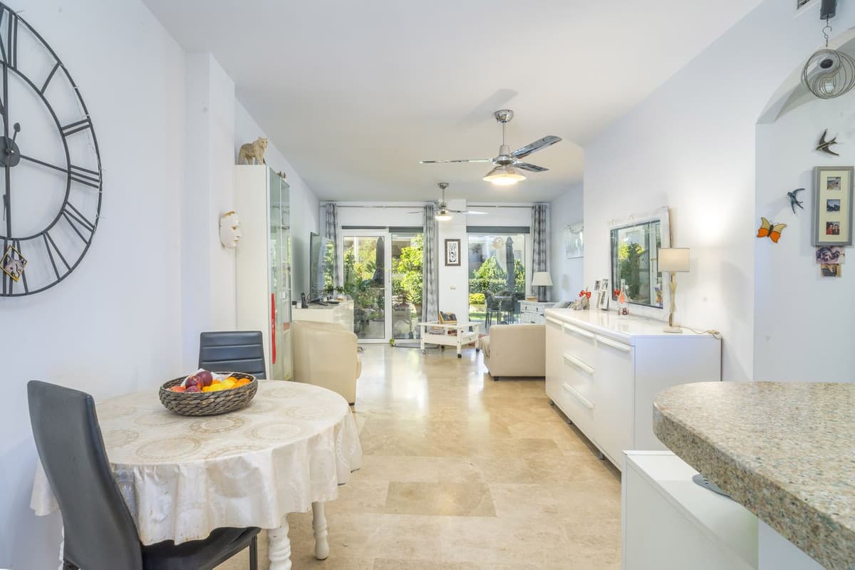 Ground Floor Apartment in Mijas Costa — photo 3 of 10