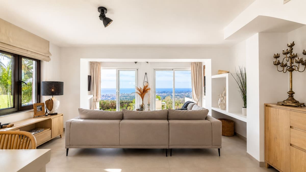 Semi-Detached House in Mijas — photo 1 of 10
