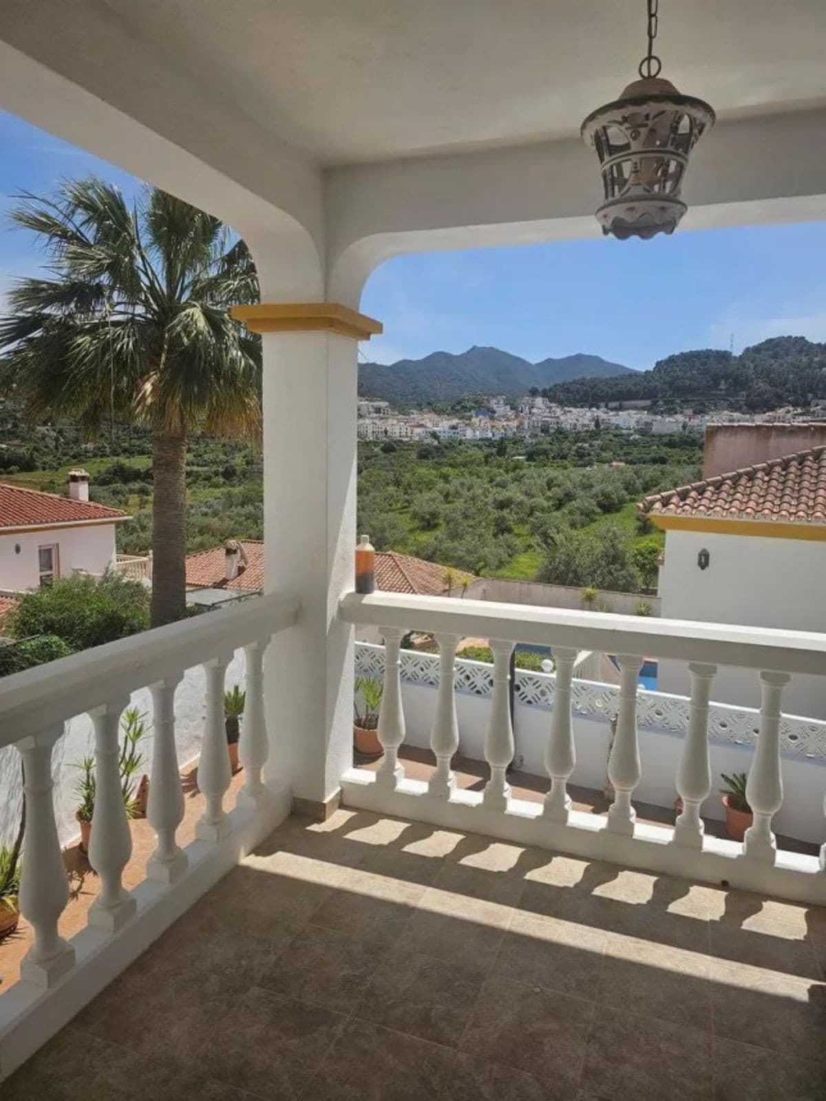 Detached Villa in Monda — photo 10 of 10