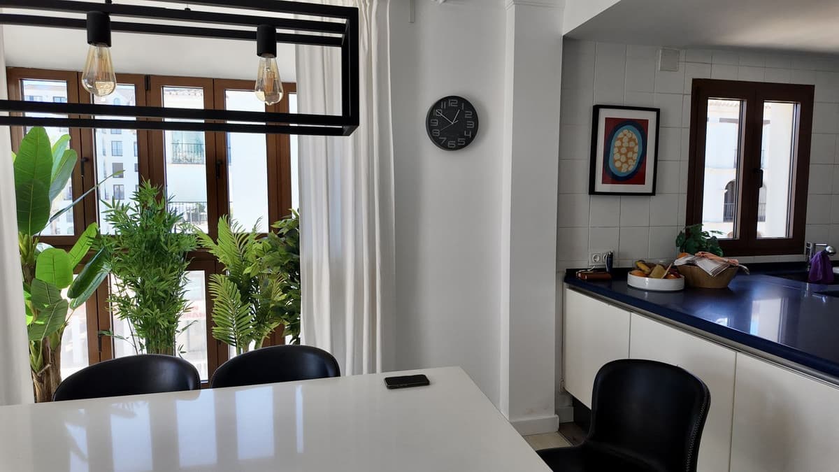 Penthouse Duplex in La Duquesa — photo 6 of 10