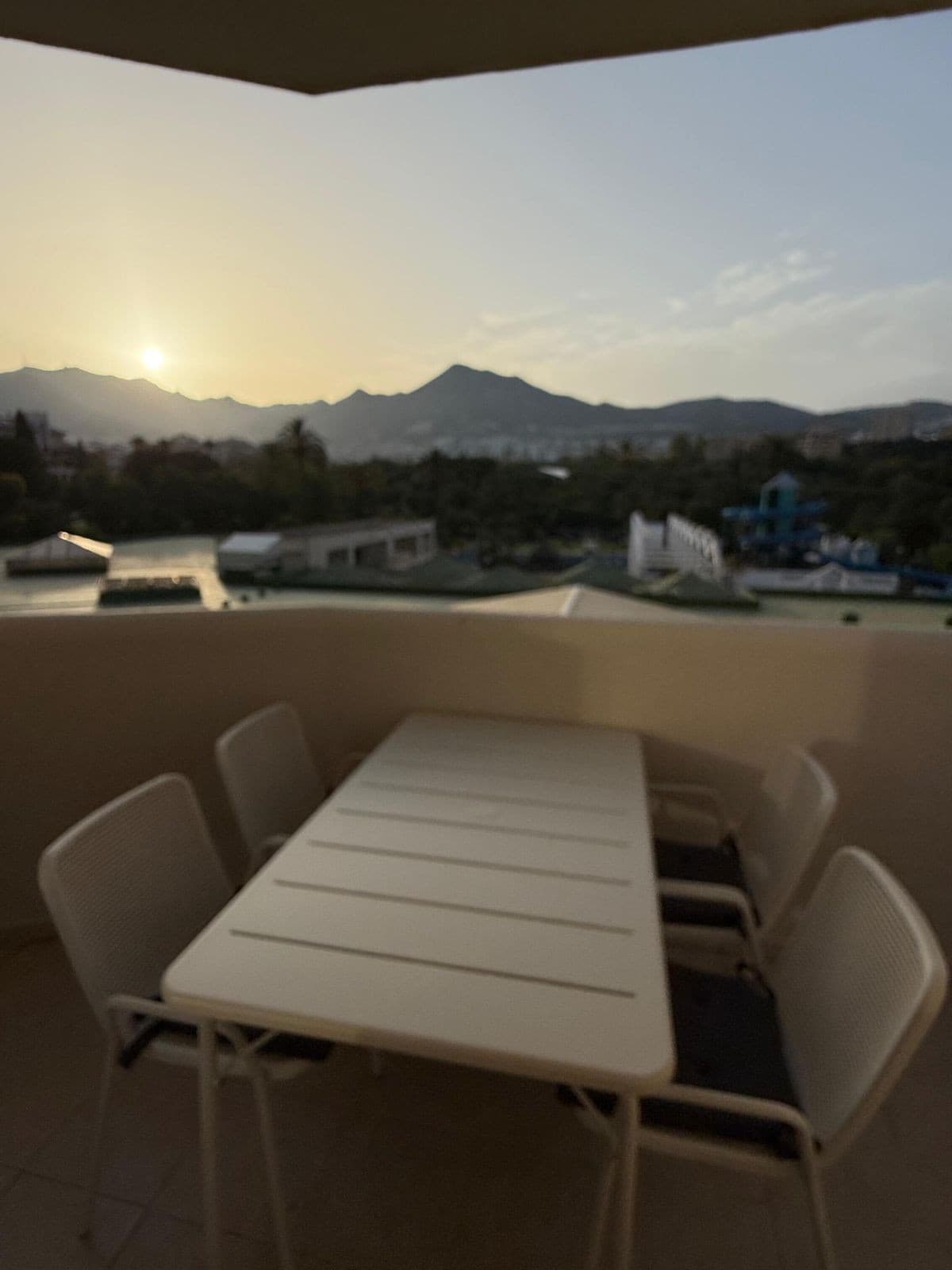 Middle Floor Apartment in Benalmadena Costa — photo 7 of 10