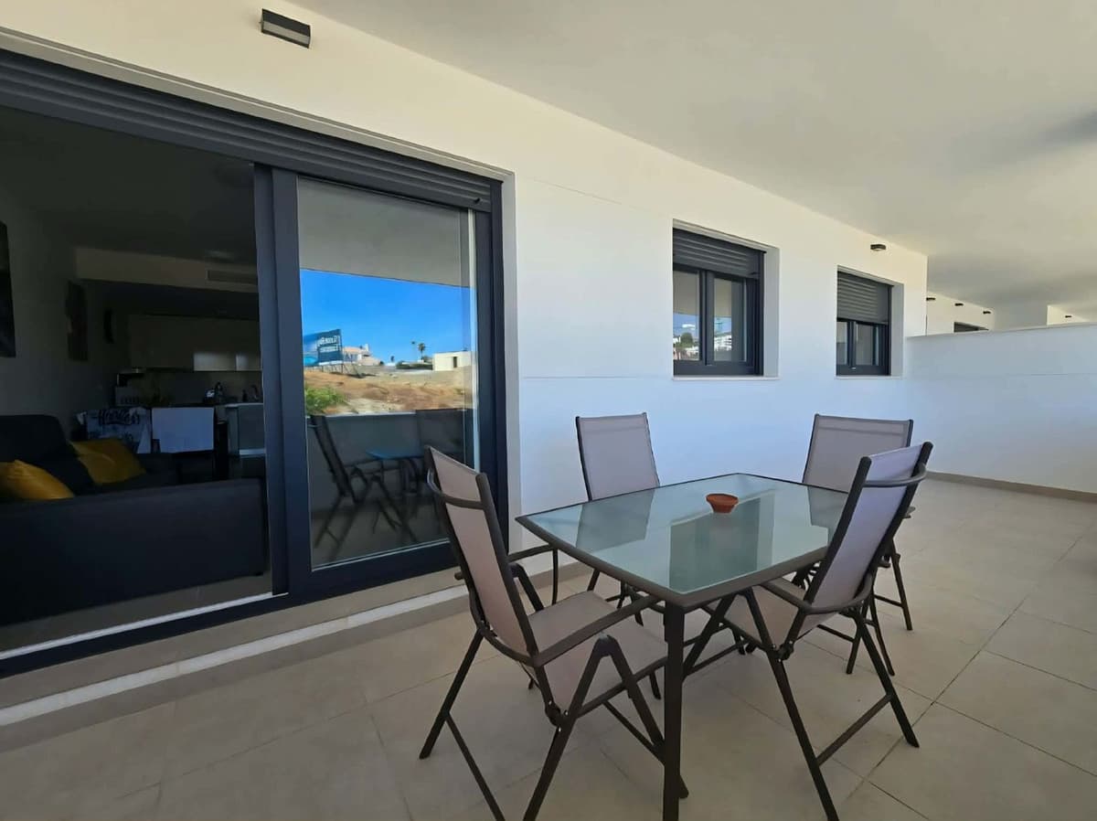 Ground Floor Apartment in Estepona — photo 6 of 10