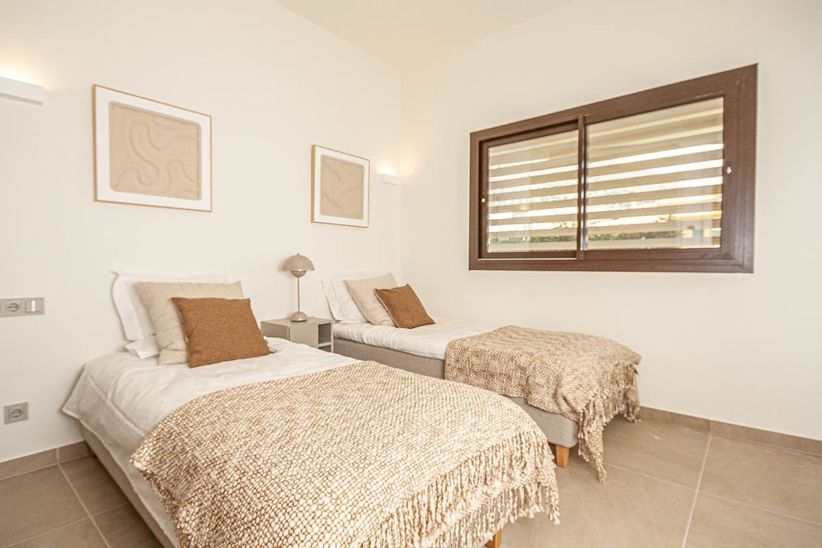 Middle Floor Apartment in Higueron — photo 8 of 10