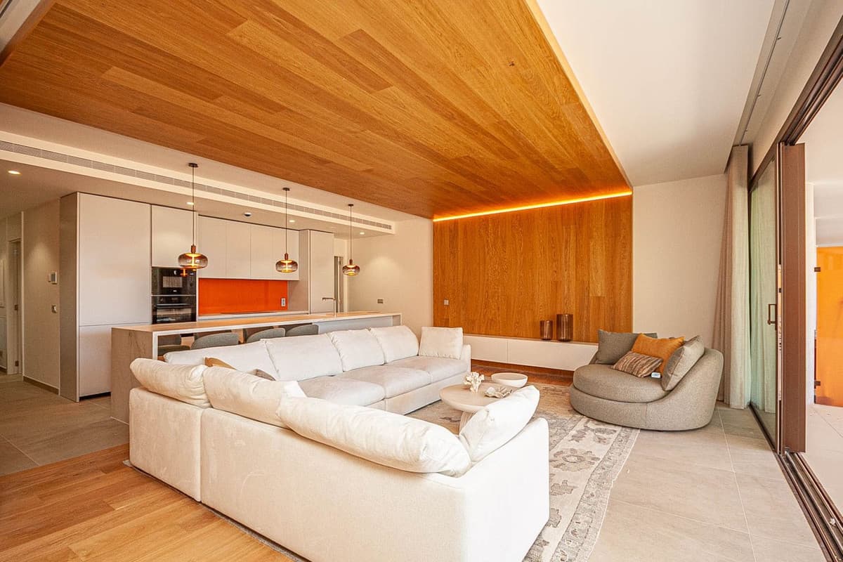 Middle Floor Apartment in Higueron — photo 9 of 10